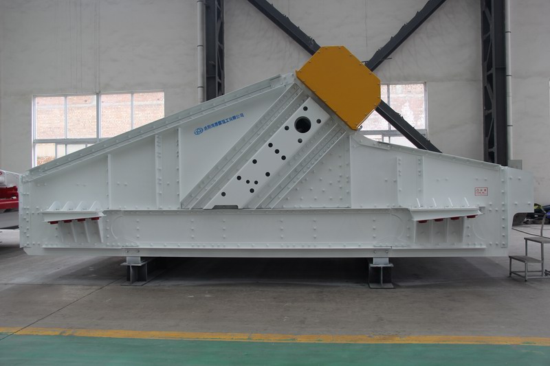 振動(dòng)篩側(cè)板開裂怎么處理？開裂原因是什么？